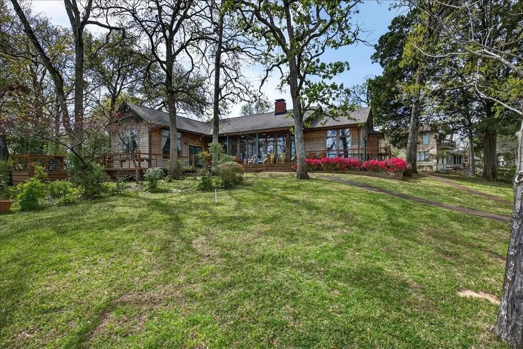 125 Lark Drive, Enchanted Oaks