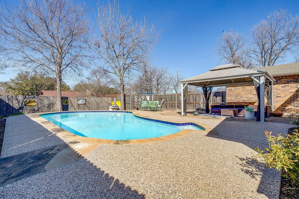 6304 Wakeland Court, Fort Worth
