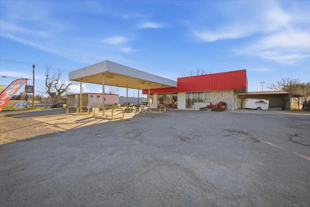 180 E South Loop, Stephenville