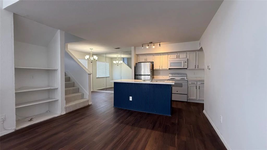 9839 Walnut Street T210, Dallas