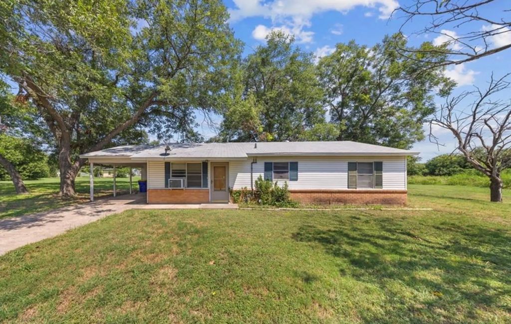 17 Ellis Avenue, Troy