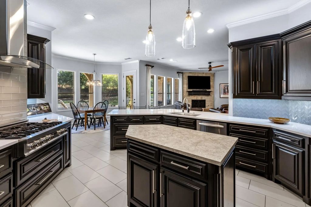3305 Clubview Drive, Denton
