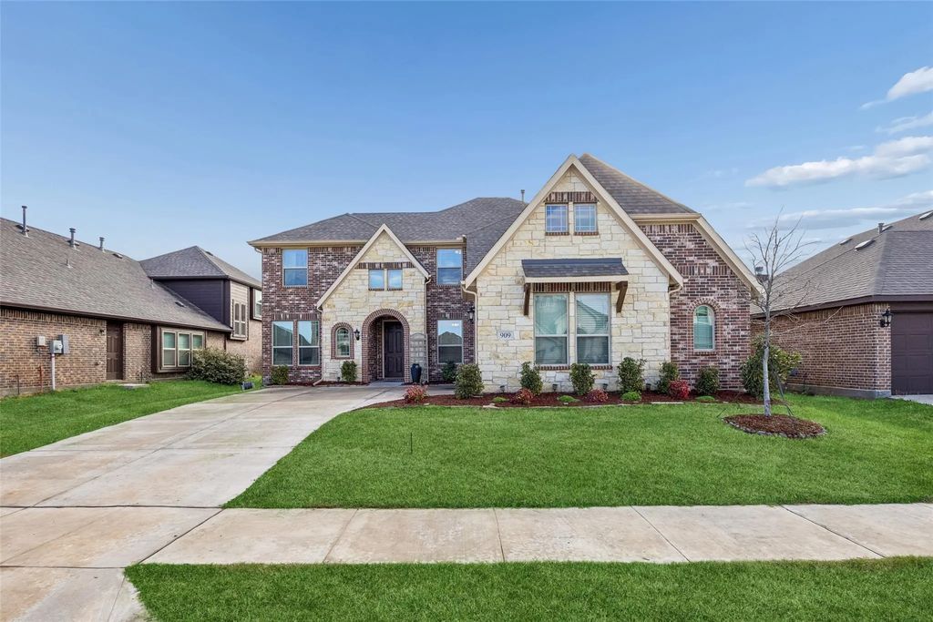 909 Sedona Street, Little Elm