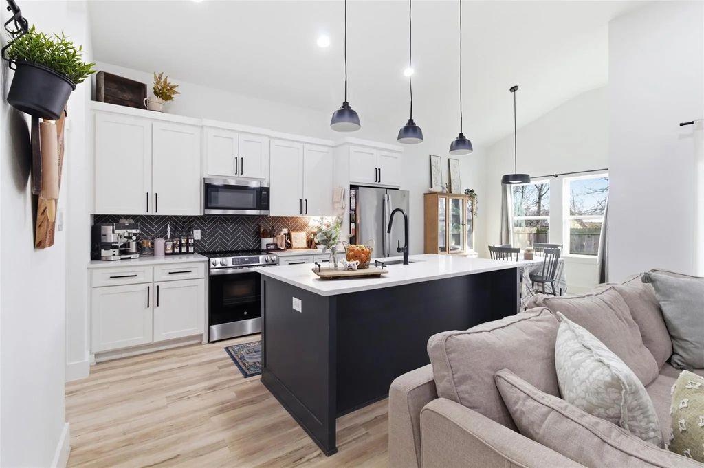 3817 Spencer Street, Greenville