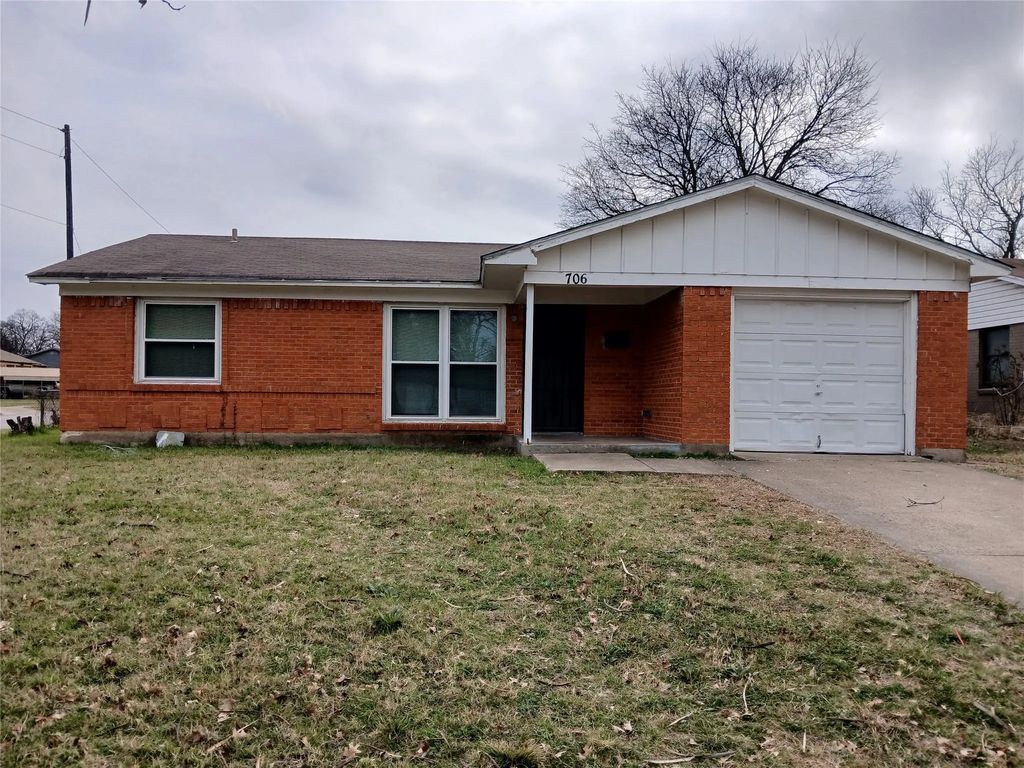 706 Goldwood Drive, Dallas