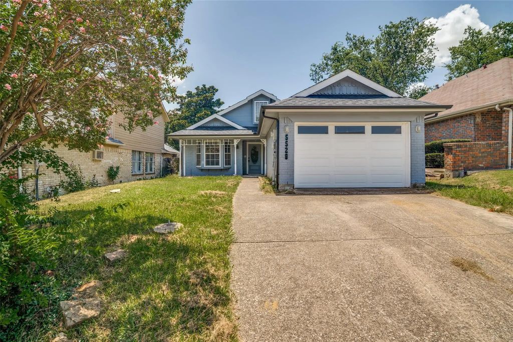 5529 Village Green Drive, Mesquite