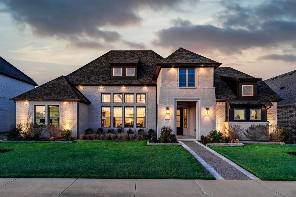 1906 Granite Range Lane, Arlington