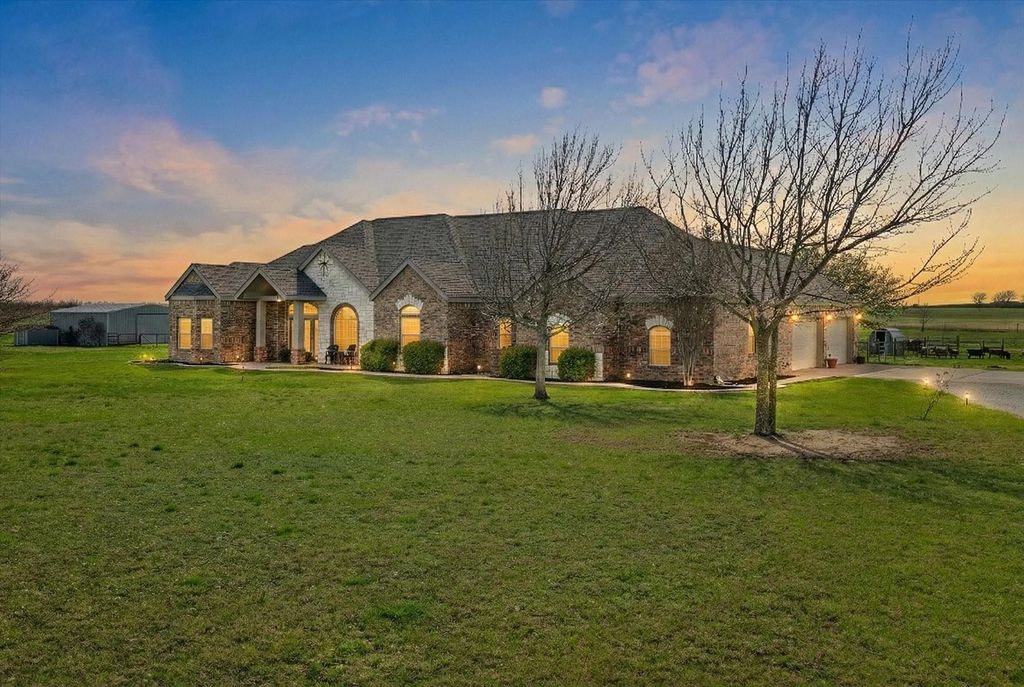 2227 Big Sky Trail, Ponder