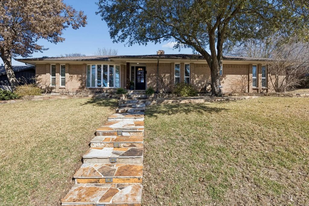 10147 Mapleridge Drive, Dallas