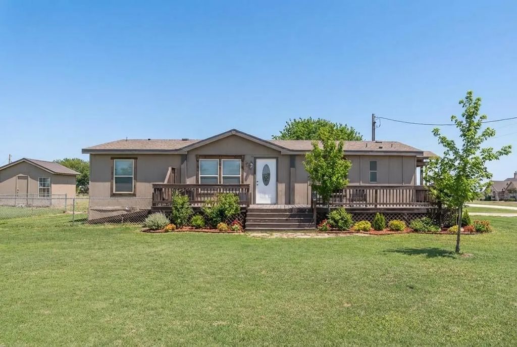 709 Ritchey Road, Valley View