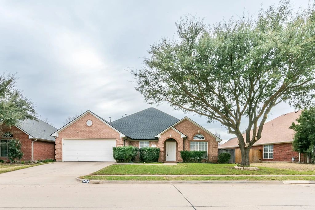 1400 Lyra Lane, Arlington