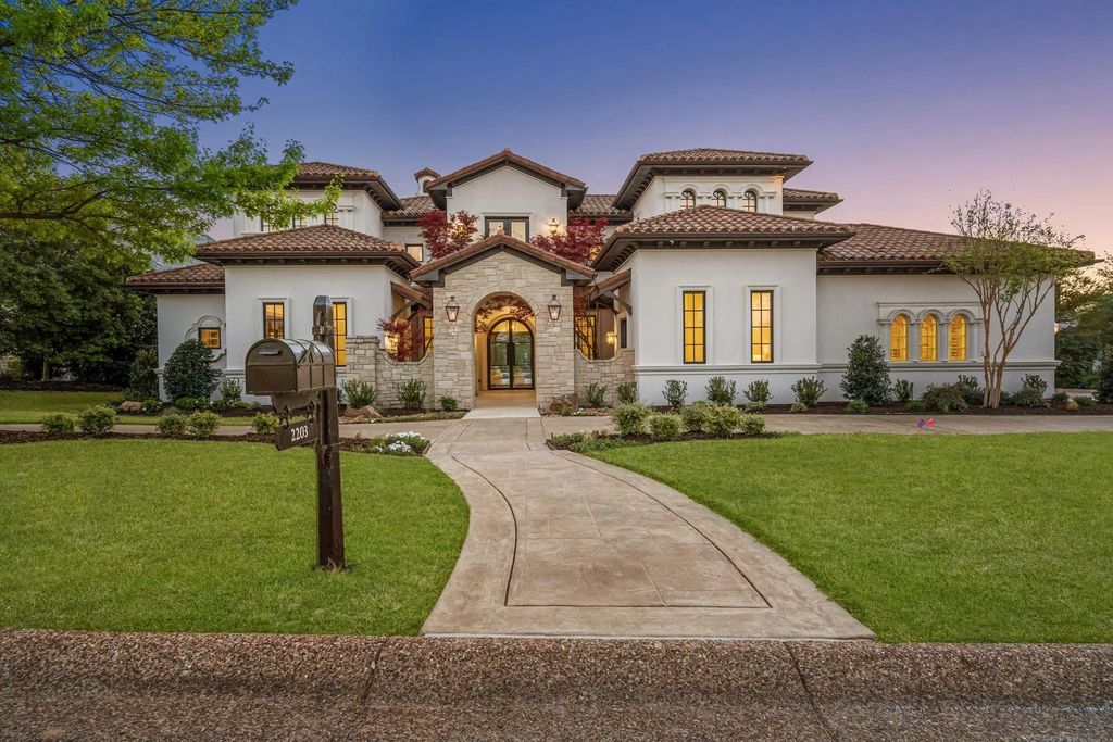 2203 King Fisher Drive, Westlake