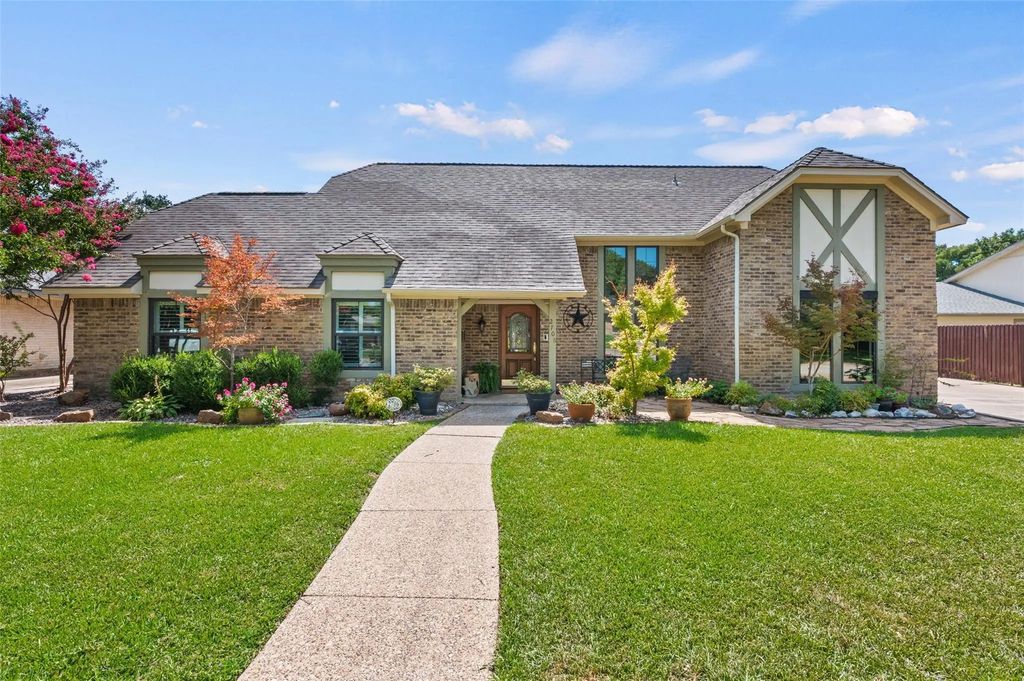 2706 Peach Tree Drive, Carrollton