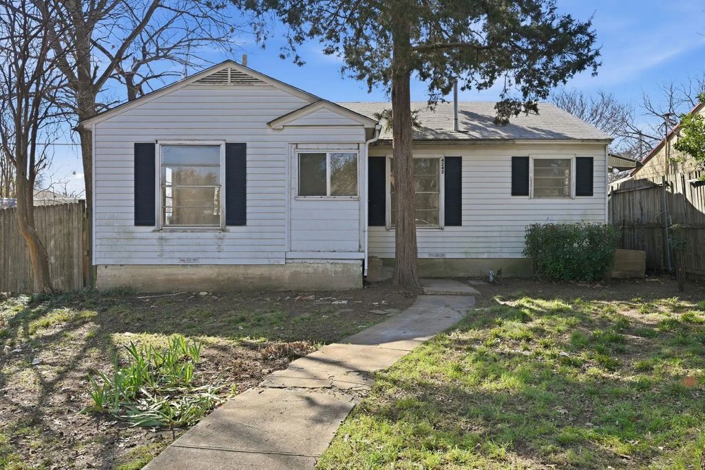 4242 Aero Drive, Dallas
