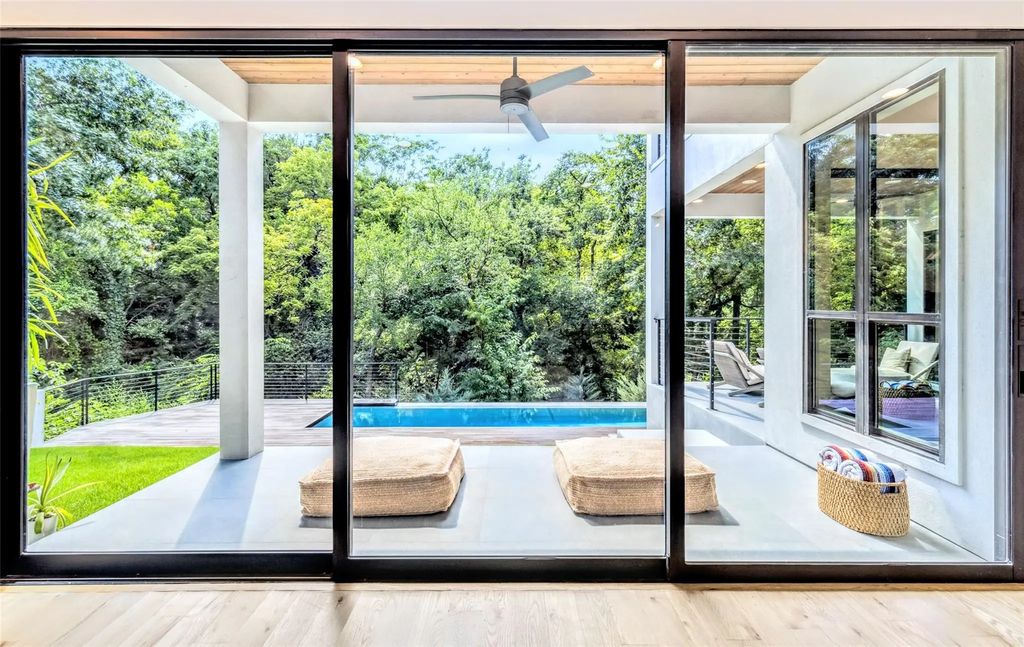 655 Kessler Reserve Court, Dallas