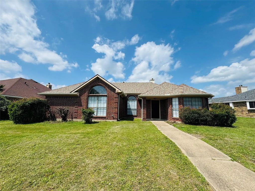 1217 Buckeye Drive, Mesquite