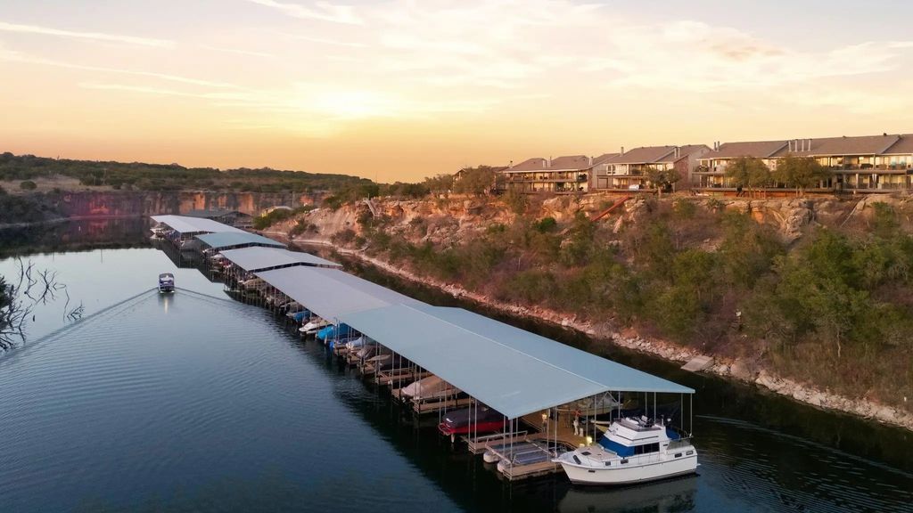 3033 Hells Gate Loop E103, Possum Kingdom Lake