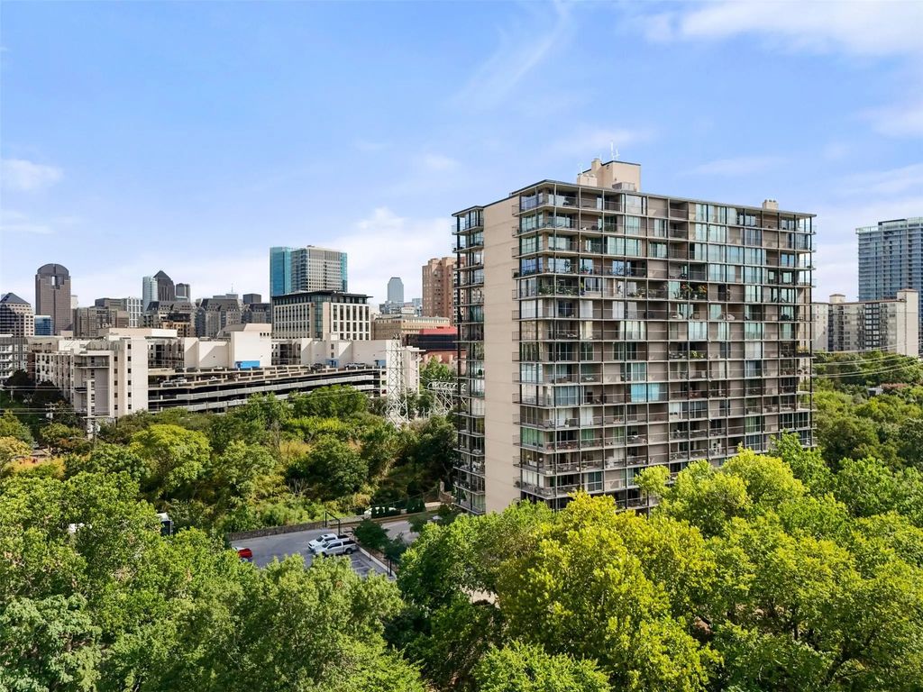 3310 Fairmount Street 15b, Dallas