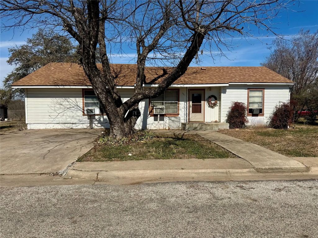 131 Nueva Drive, Brady