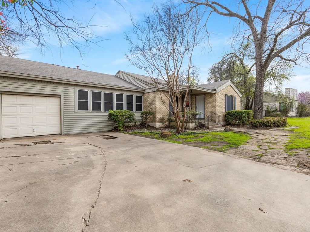 3709 Bellaire Circle, Fort Worth