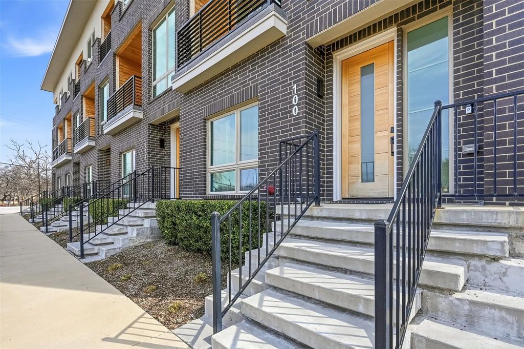 2620 Valley View Lane 100, Farmers Branch