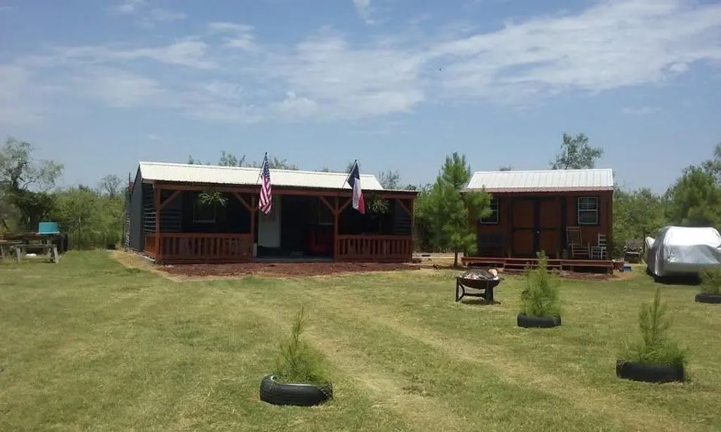 279 County Road 137, Riesel