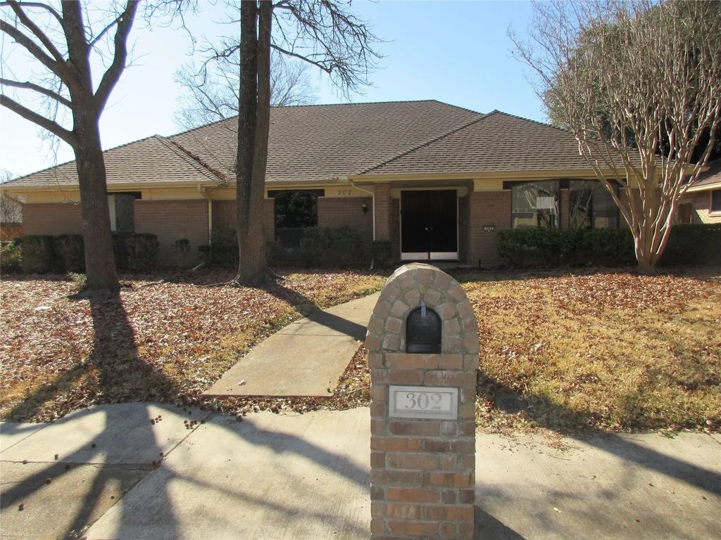 302 Cardinal Creek Drive, Duncanville