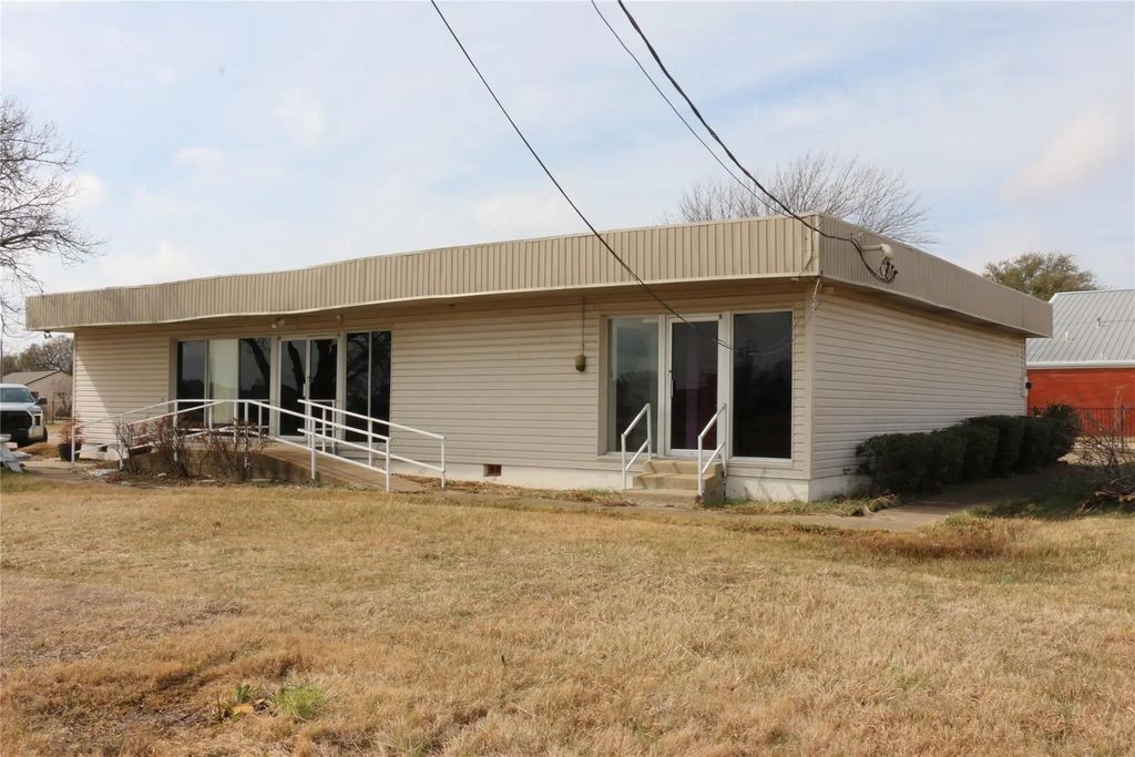 8210 Schrade Road, Rowlett