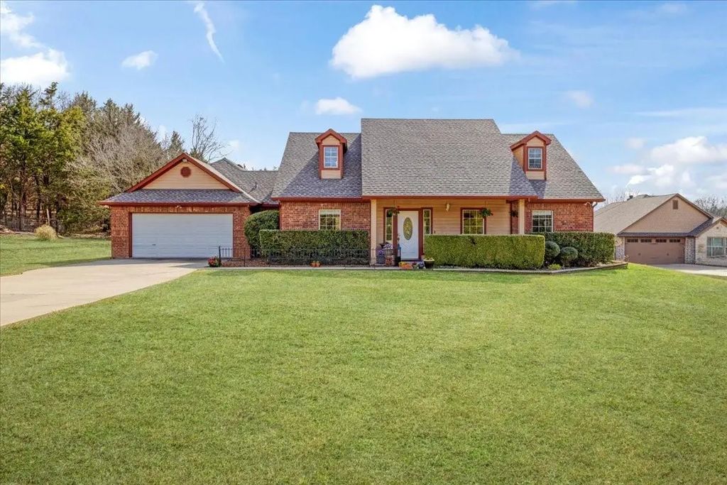251 Pecan Hollow Circle, Anna