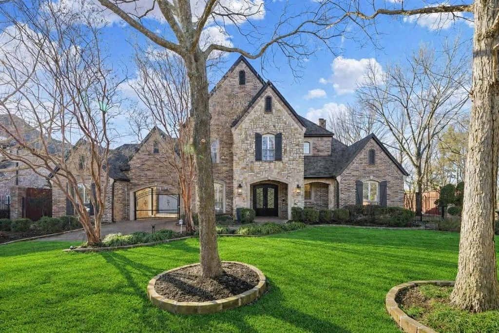 201 Stonington Lane, Colleyville