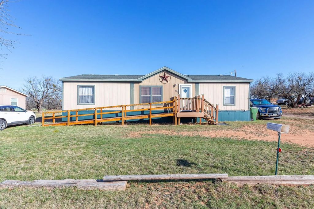 102 Flamingo Drive, Tye