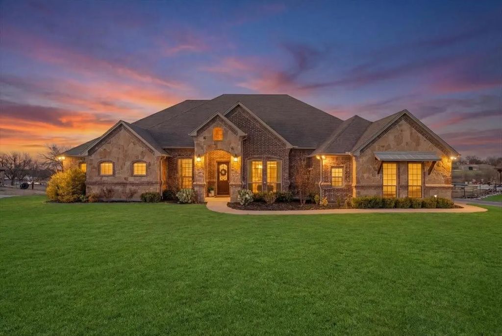 137 Rancho Vista Drive, Aledo