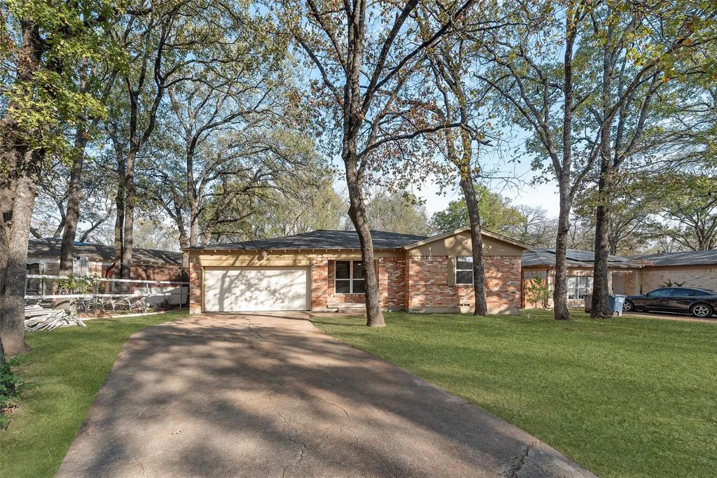 310 Old Mill Lane, Dallas