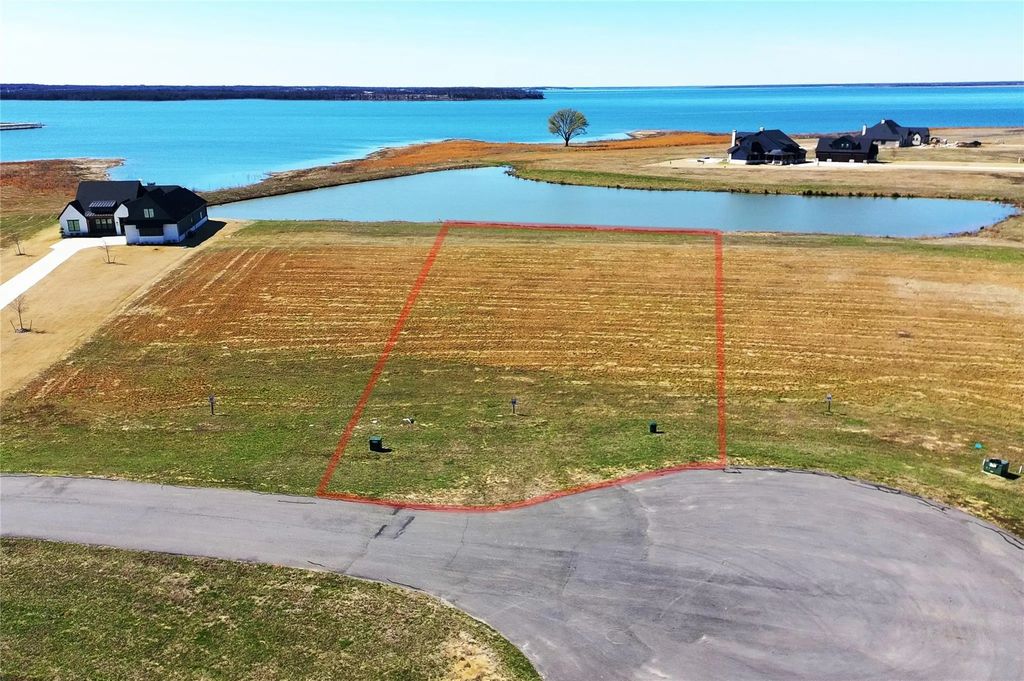 435 Sailview Court, Honey Grove