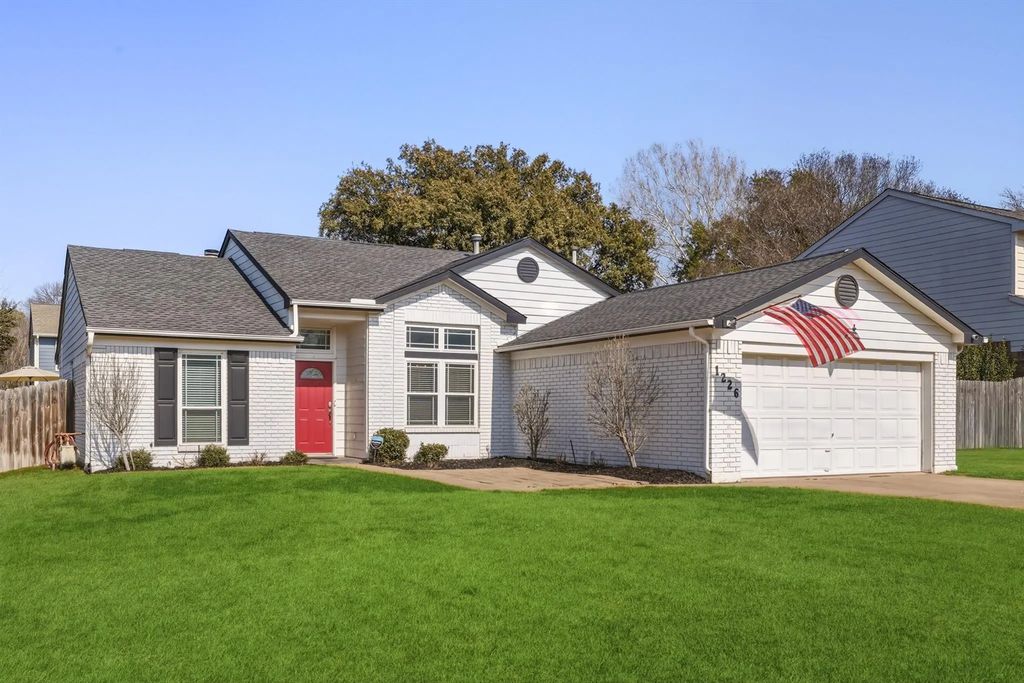 1226 Eaton, Grapevine