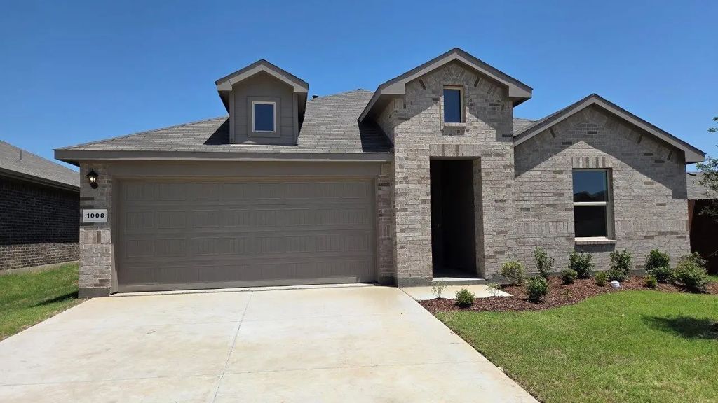 1008 Foxburg Drive, Fort Worth