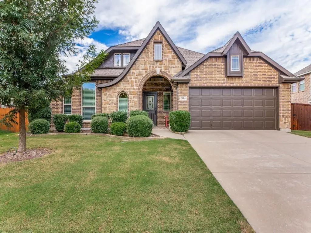 504 Glen Cove Court, Mansfield