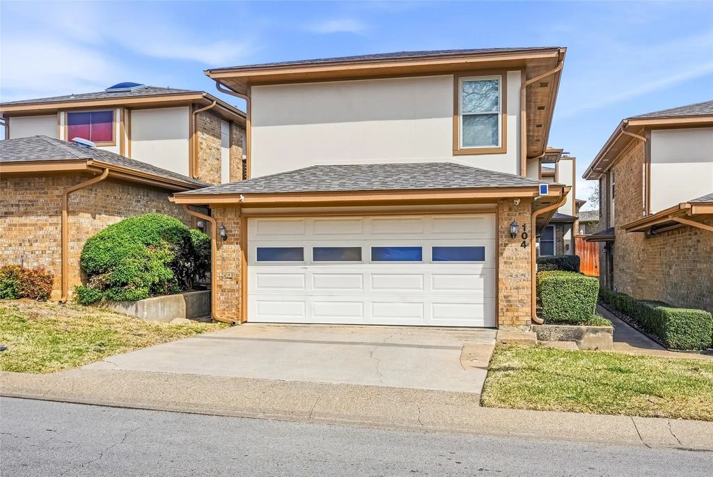 104 Morrow Drive, Bedford