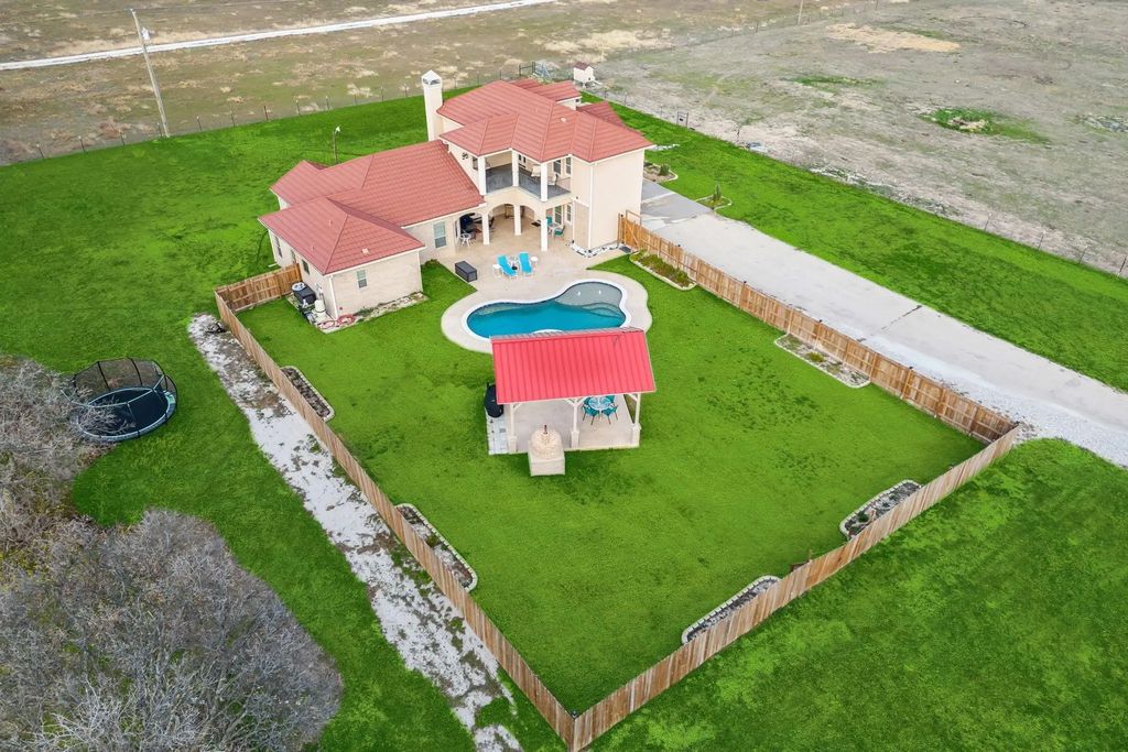 14037 Fm 1173, Krum