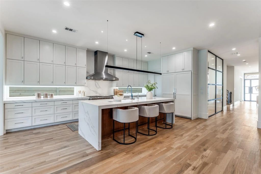5111 W Amherst Avenue, Dallas
