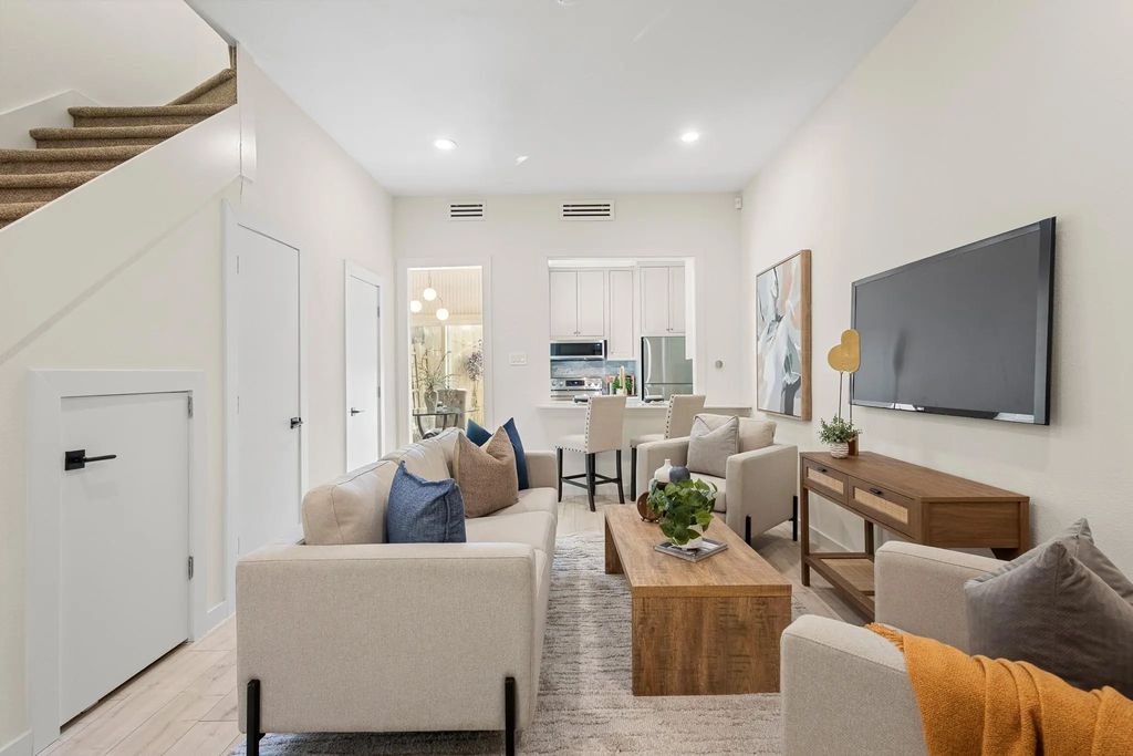 2806 Knight Street 103, Dallas