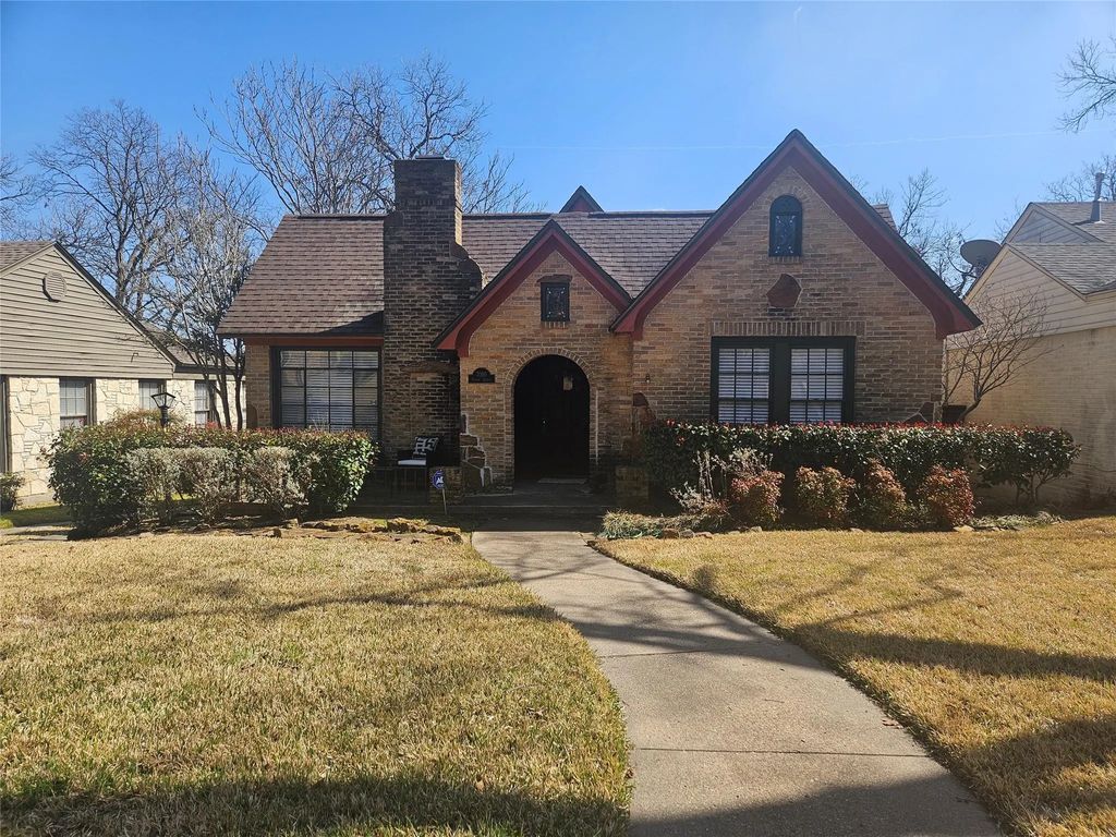 7010 Vivian Avenue, Dallas