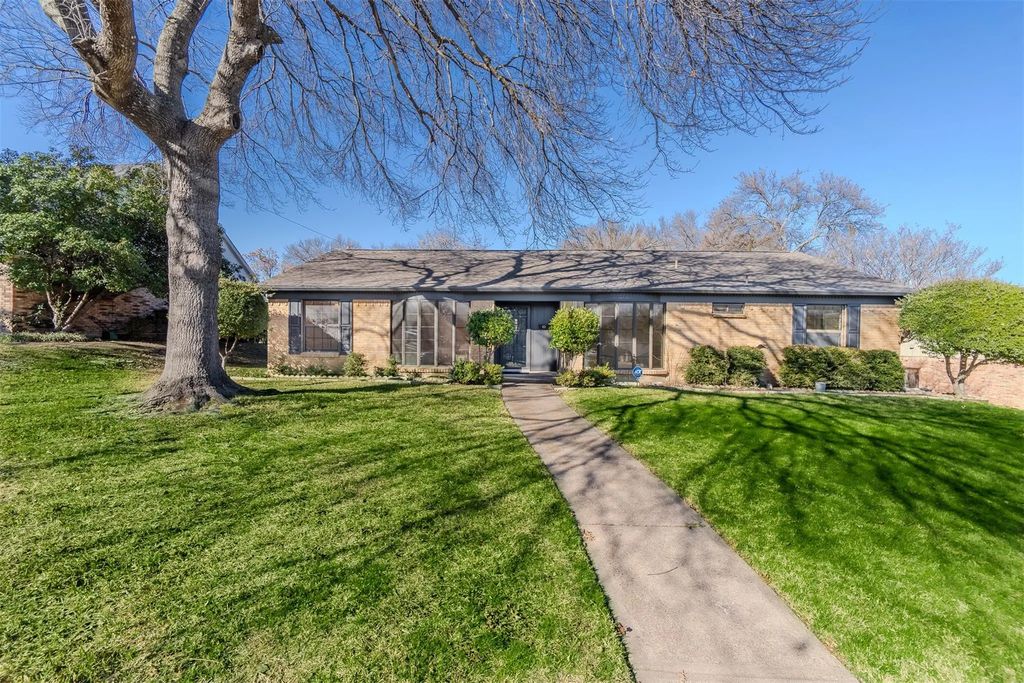 3325 Shady Hollow Lane, Dallas