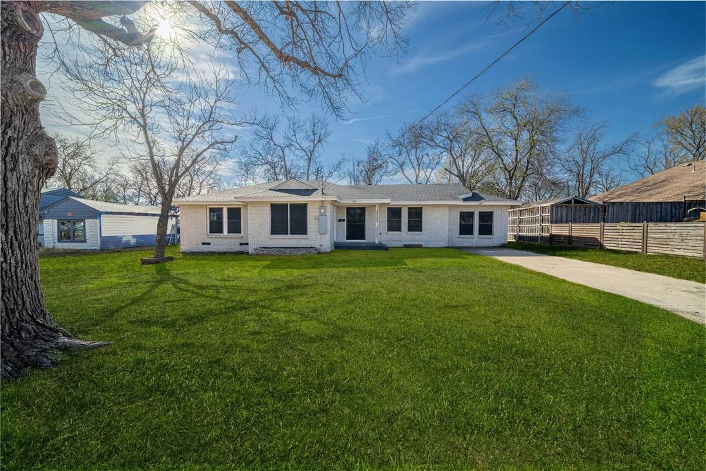 2417 Fonville Drive, Dallas