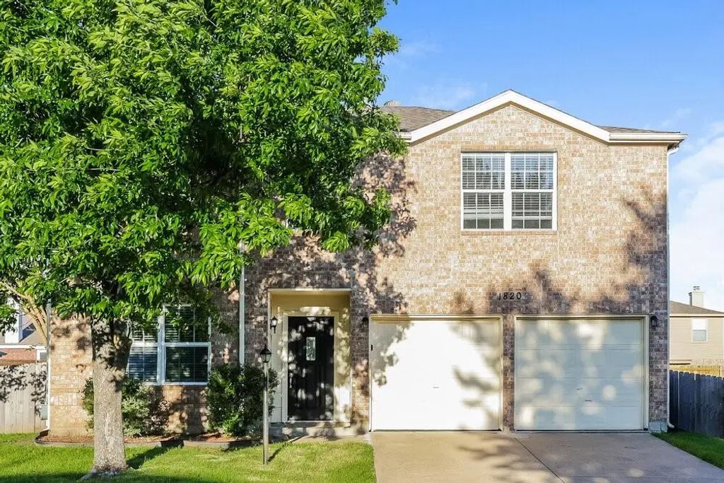 1820 Berkeley Drive, Glenn Heights