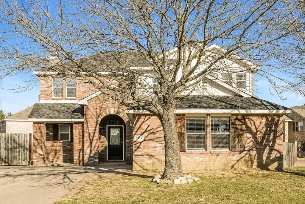5328 Nueces Lane, Grand Prairie