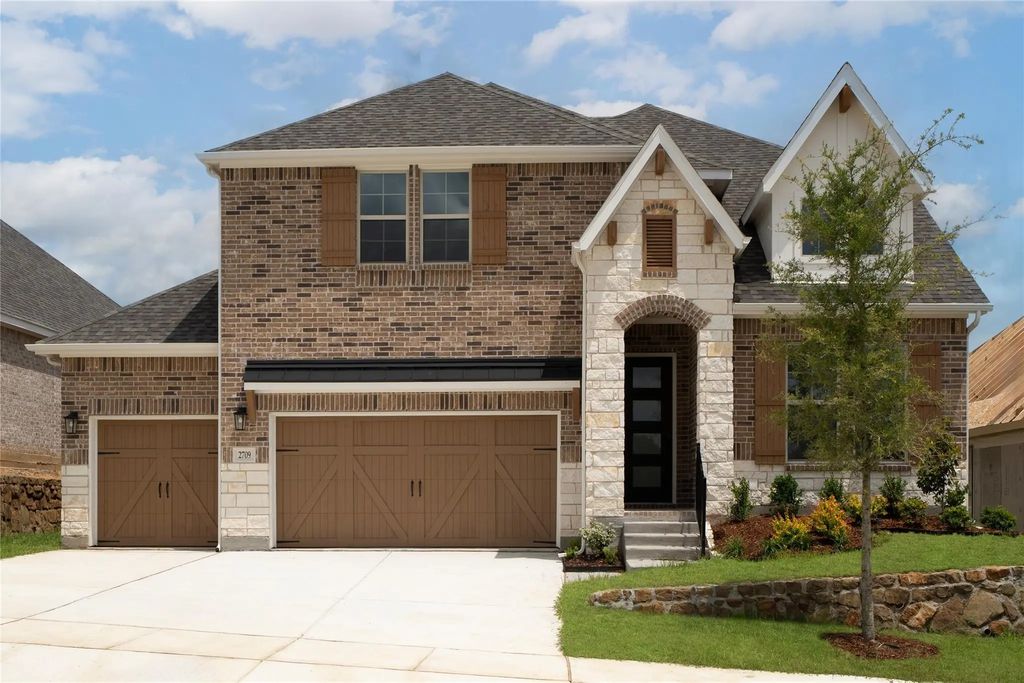 2709 Queenwood Street, Celina