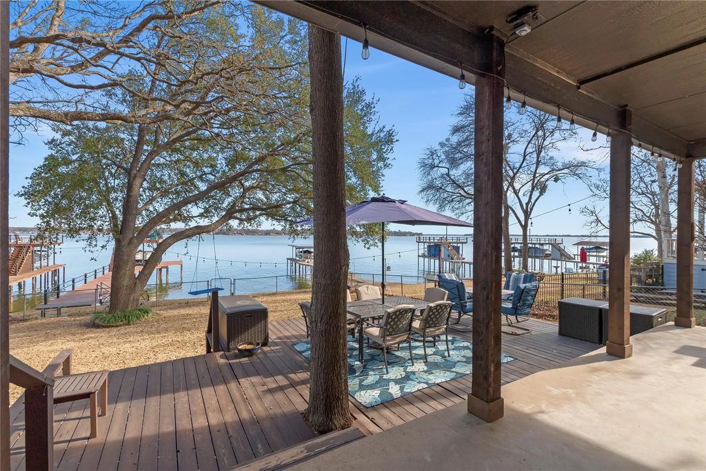 226 Palisade Loop, Mabank