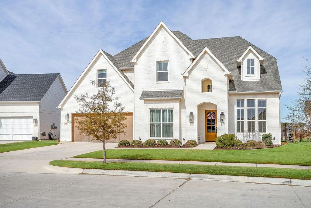 943 Highlands Avenue, Aledo