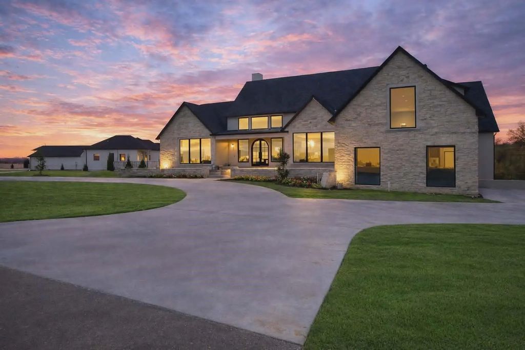6605 Benson Court, Mansfield